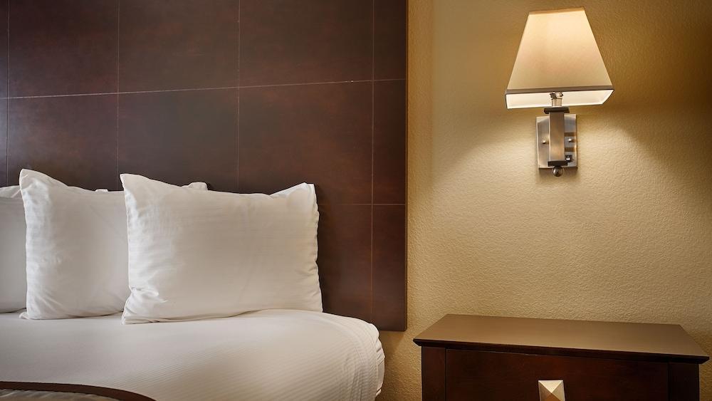 Best Western Luxury Inn Tracy Extérieur photo