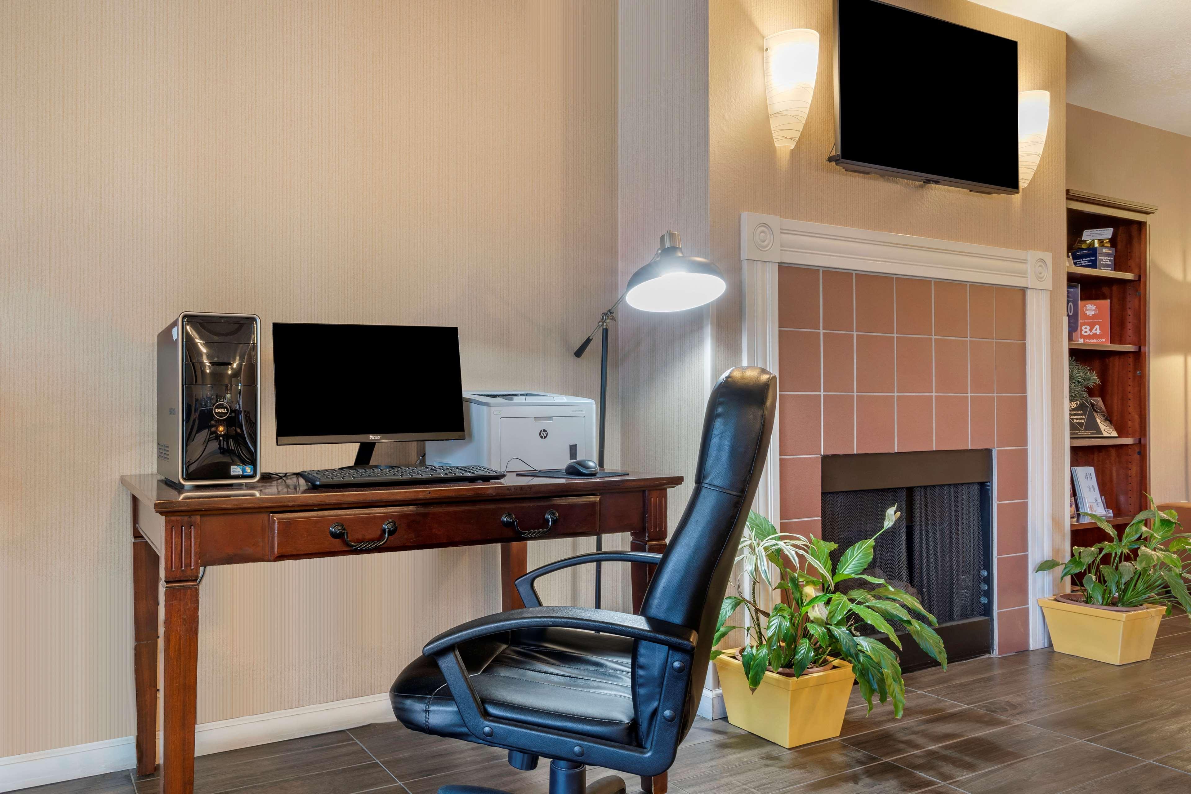 Best Western Luxury Inn Tracy Extérieur photo