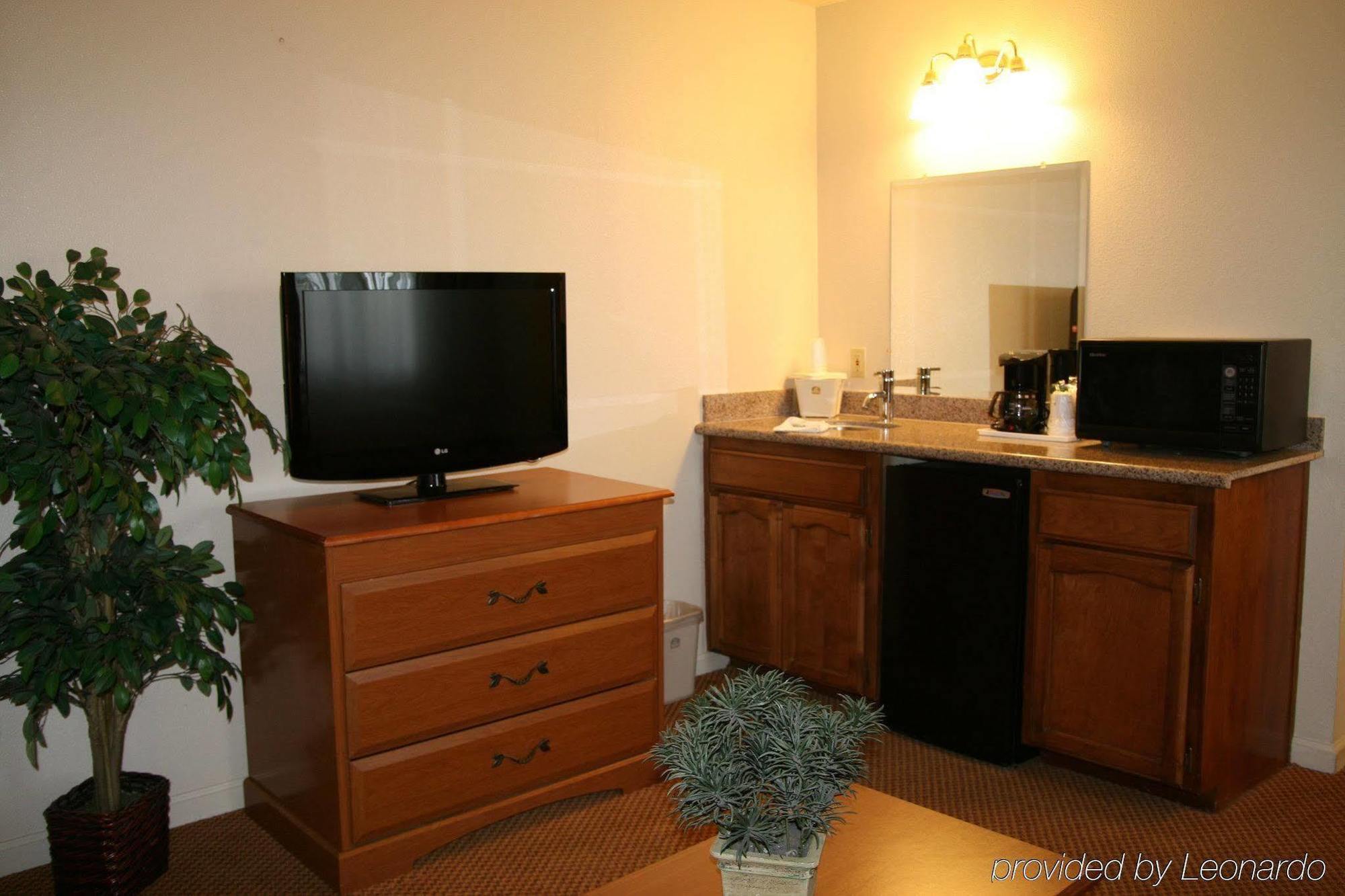 Best Western Luxury Inn Tracy Chambre photo